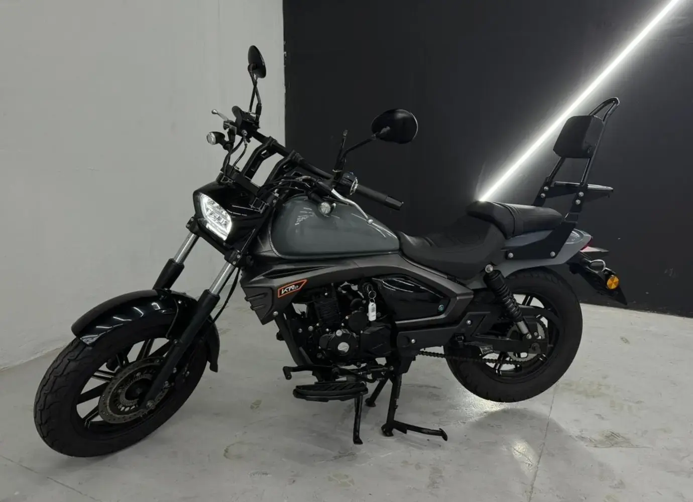 galeria IRON 250 EFI