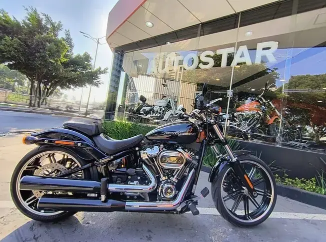 Harley Davidson Softail BREAKOUT FXBRS