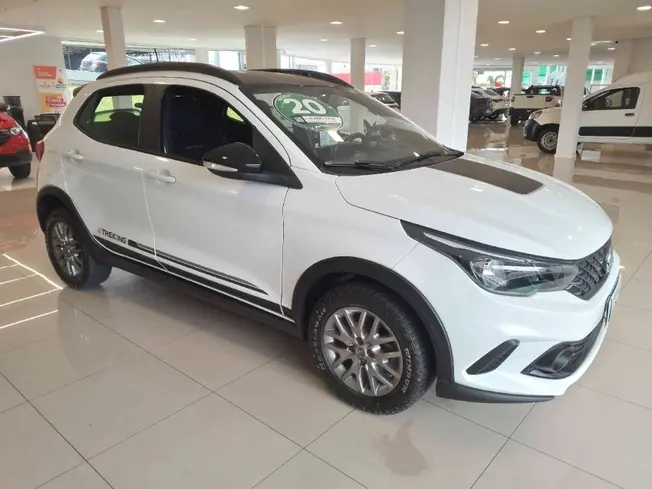 Fiat ARGO 1.8 E.TORQ FLEX TREKKING AT6