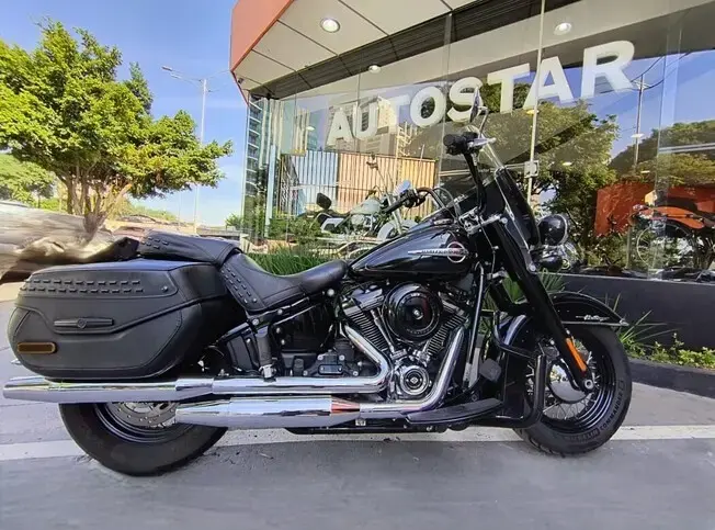 Harley Davidson Heritage CLASSIC FLHC/FLHCS