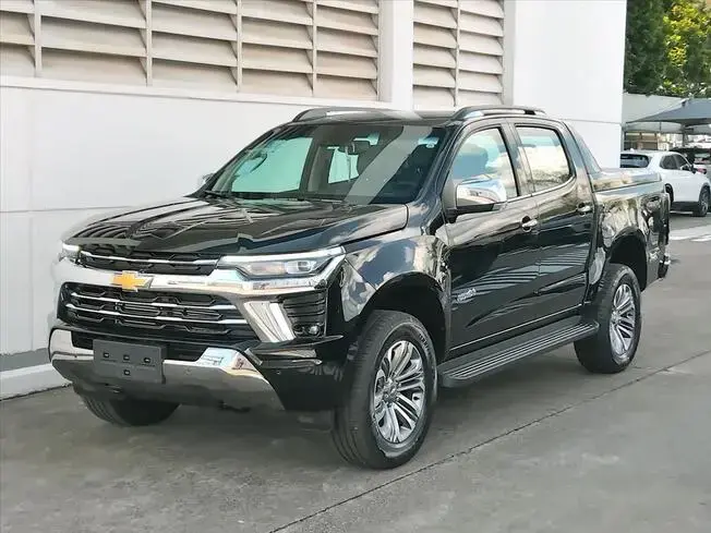 Chevrolet S10 2.8 16V TURBO DIESEL HIGH COUNTRY CD 4X4 AUTOMÁTICO