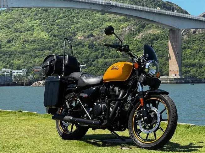 Royal Enfield METEOR 350 FIREBALL