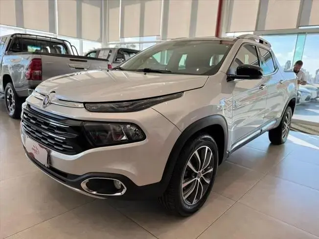 TORO 2.0 16V TURBO DIESEL VOLCANO 4WD AT9