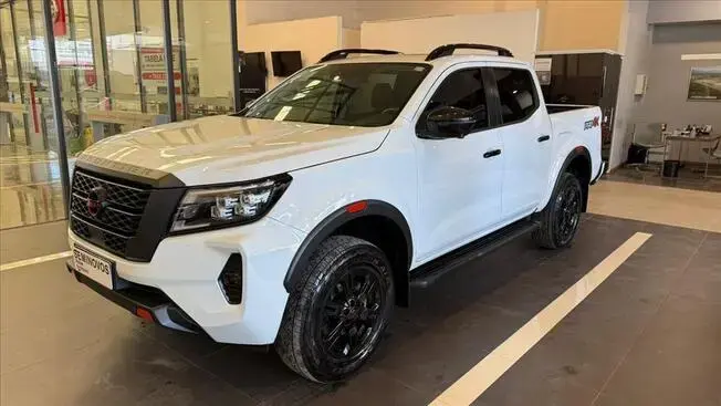 Nissan FRONTIER 2.3 16V TURBO DIESEL PRO4X CD 4X4 AUTOMÁTICO