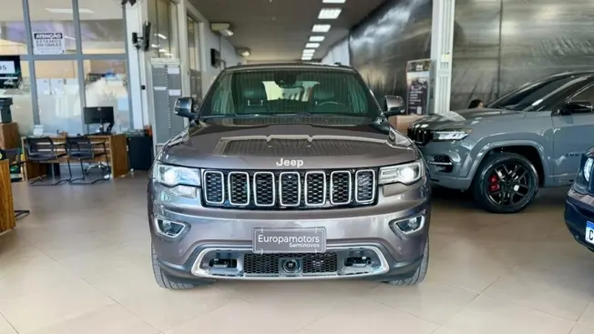 GRAND CHEROKEE