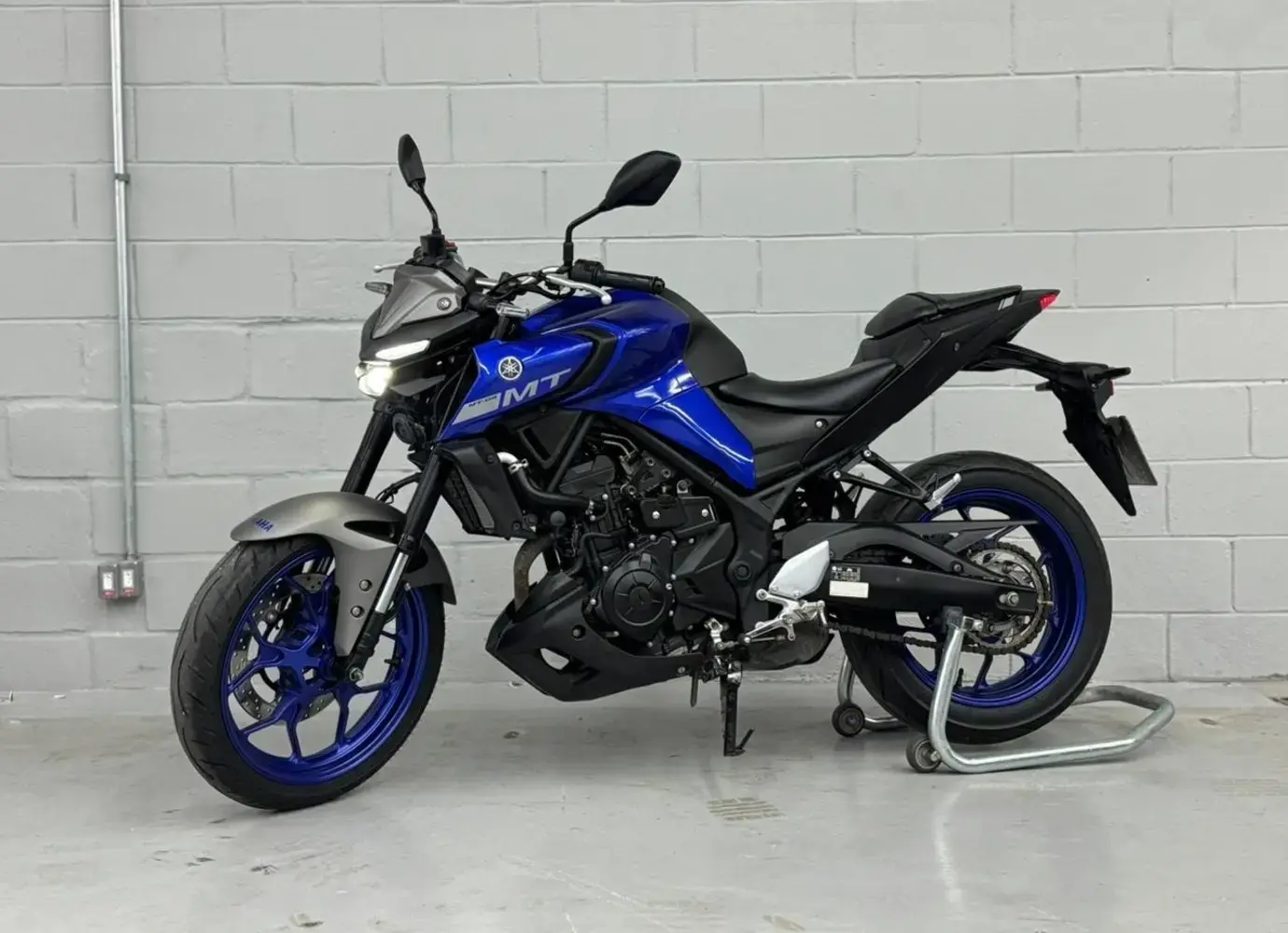 galeria MT-03 321/ABS