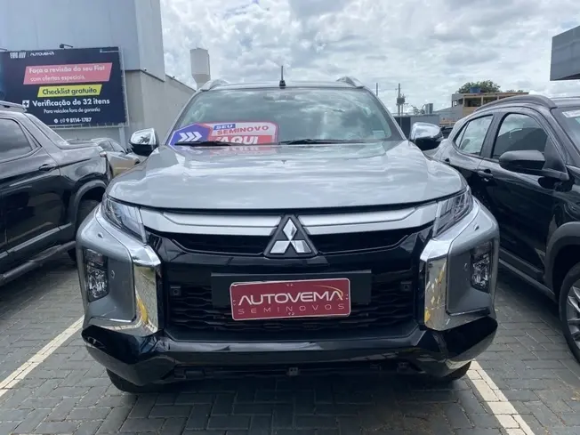 L200 TRITON 2.4 TURBO DIESEL 4X4 AT SPORT HPE-S