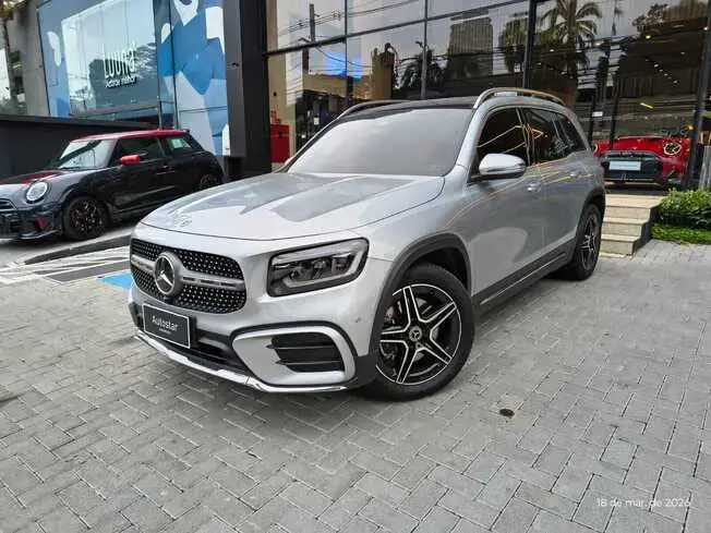 Mercedes Benz GLB 220 4M AMG Line