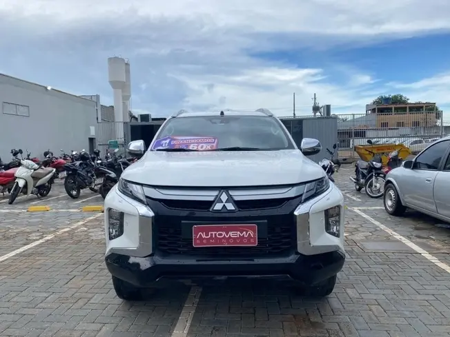 L200 TRITON 2.4 16V TURBO DIESEL SPORT HPE CD 4P 4X4 AUTOMÁTICO