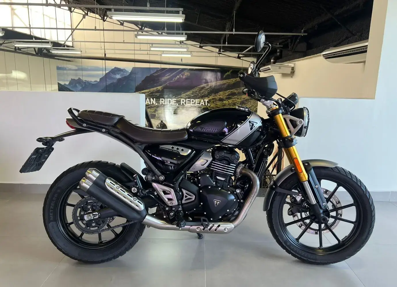 galeria Scrambler 400 X