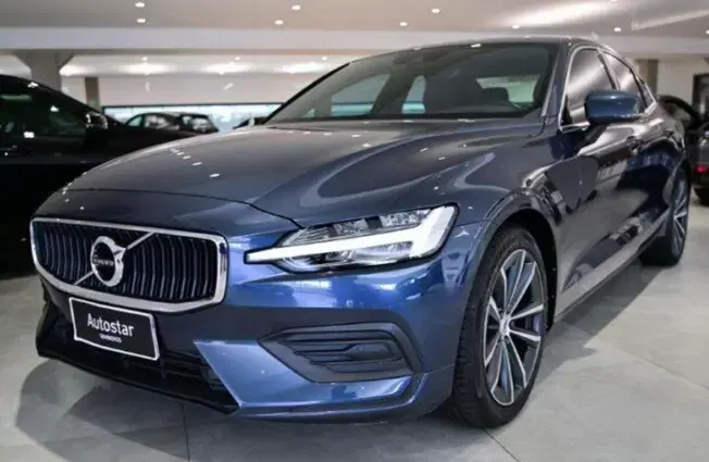 Volvo S60 T4 MOMENTUM 2.0