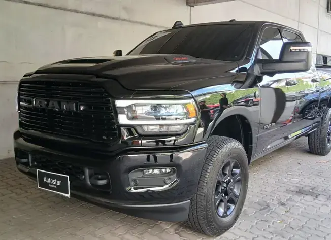 Ram 2500 Night Edition 6.7 4X4