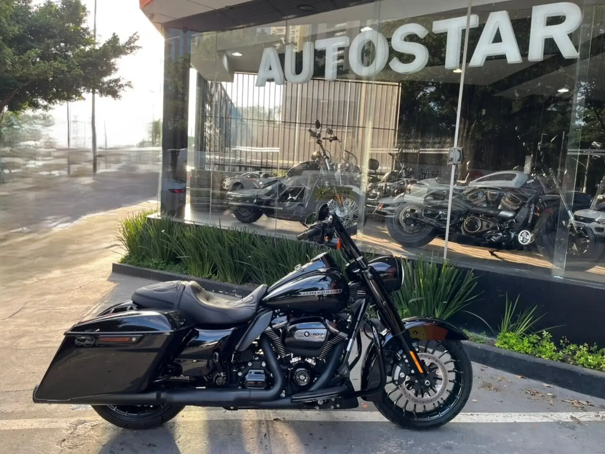 Road King Special FLHRXS ROAD KING SPECIAL FLHRXS