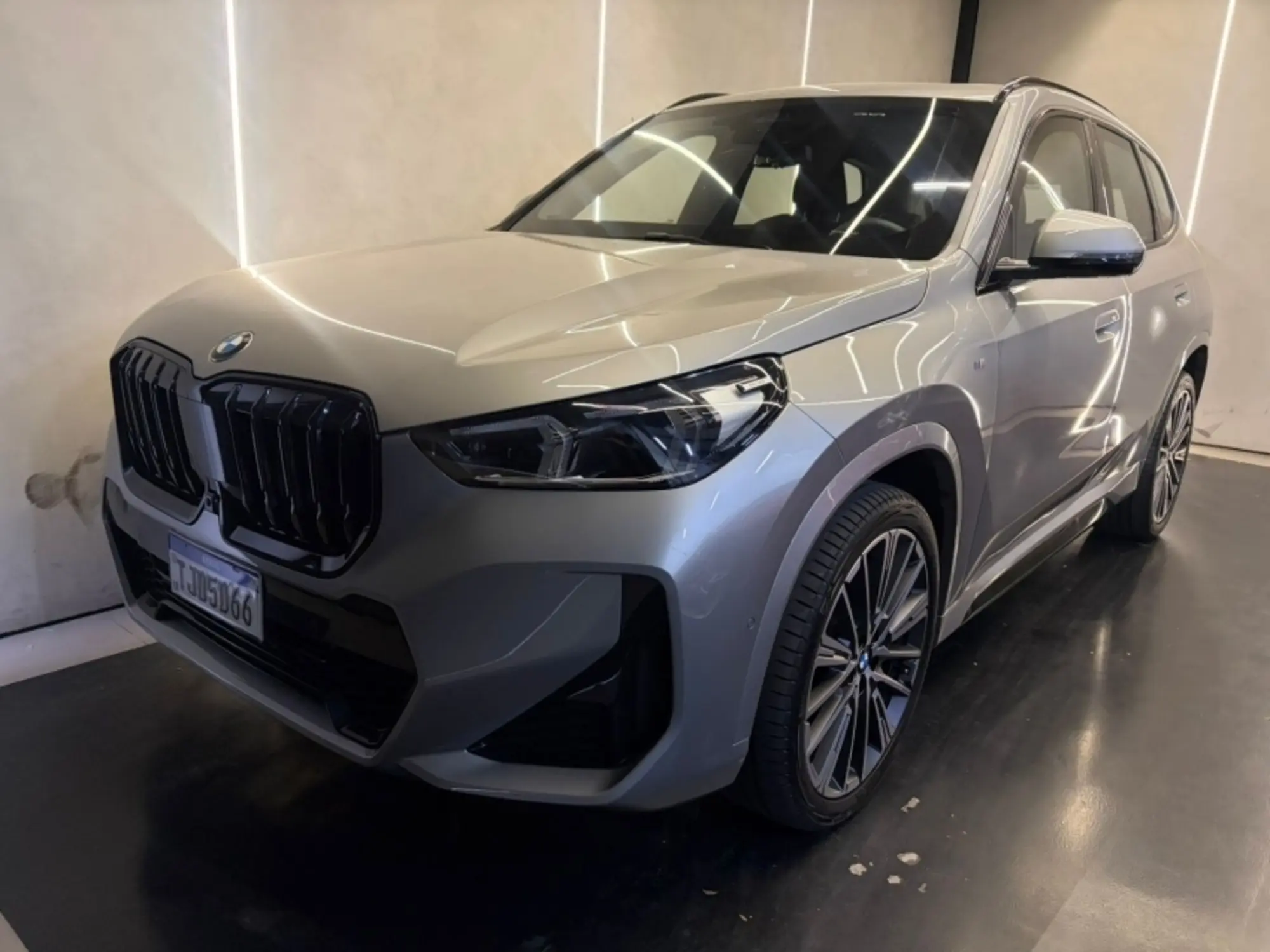 X1 2.0 16V TURBO GASOLINA SDRIVE20I M SPORT STEPTRONIC