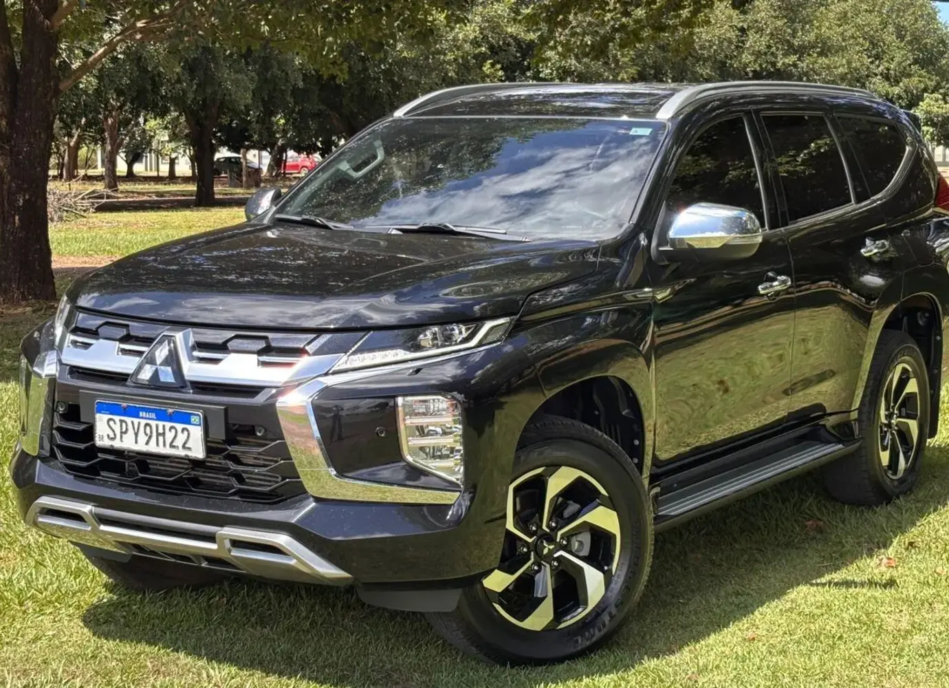 galeria PAJERO SPORT HPE-S 2.4 4X4