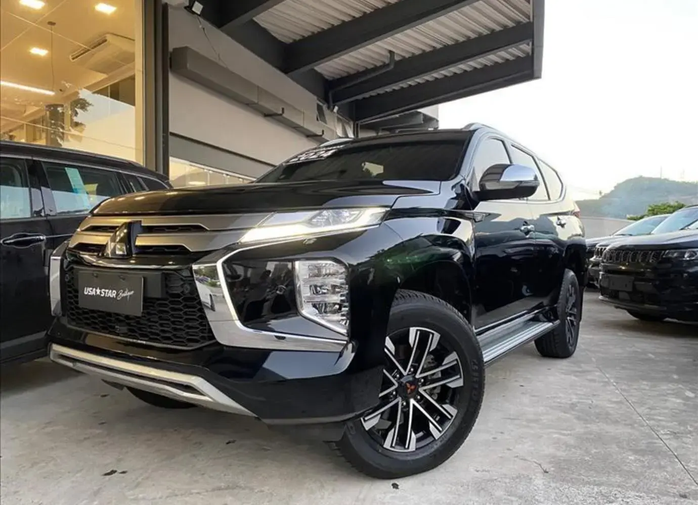 galeria PAJERO SPORT