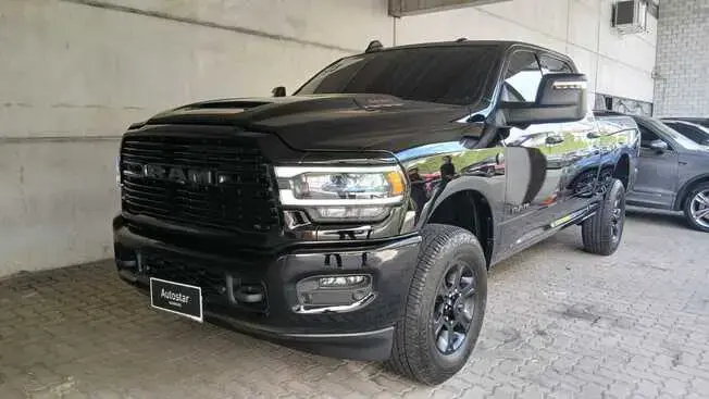 Ram 2500 Night Edition 6.7 4X4