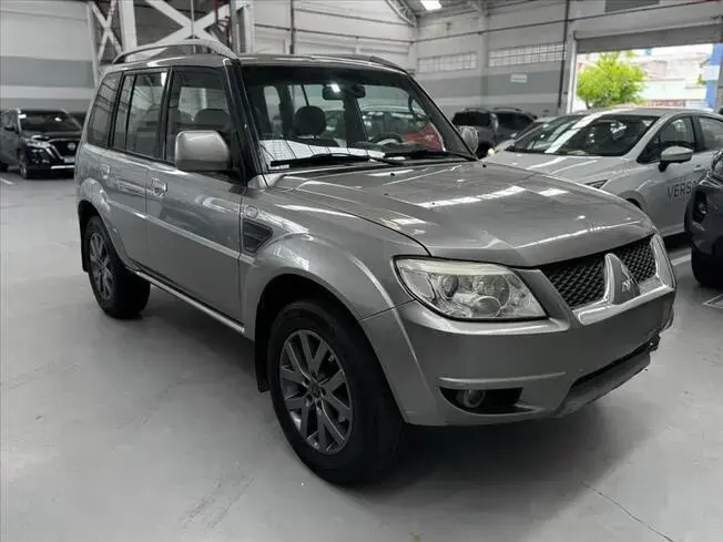 Mitsubishi PAJERO TR4 2.0 4X2 16V 140CV FLEX 4P AUTOMÁTICO