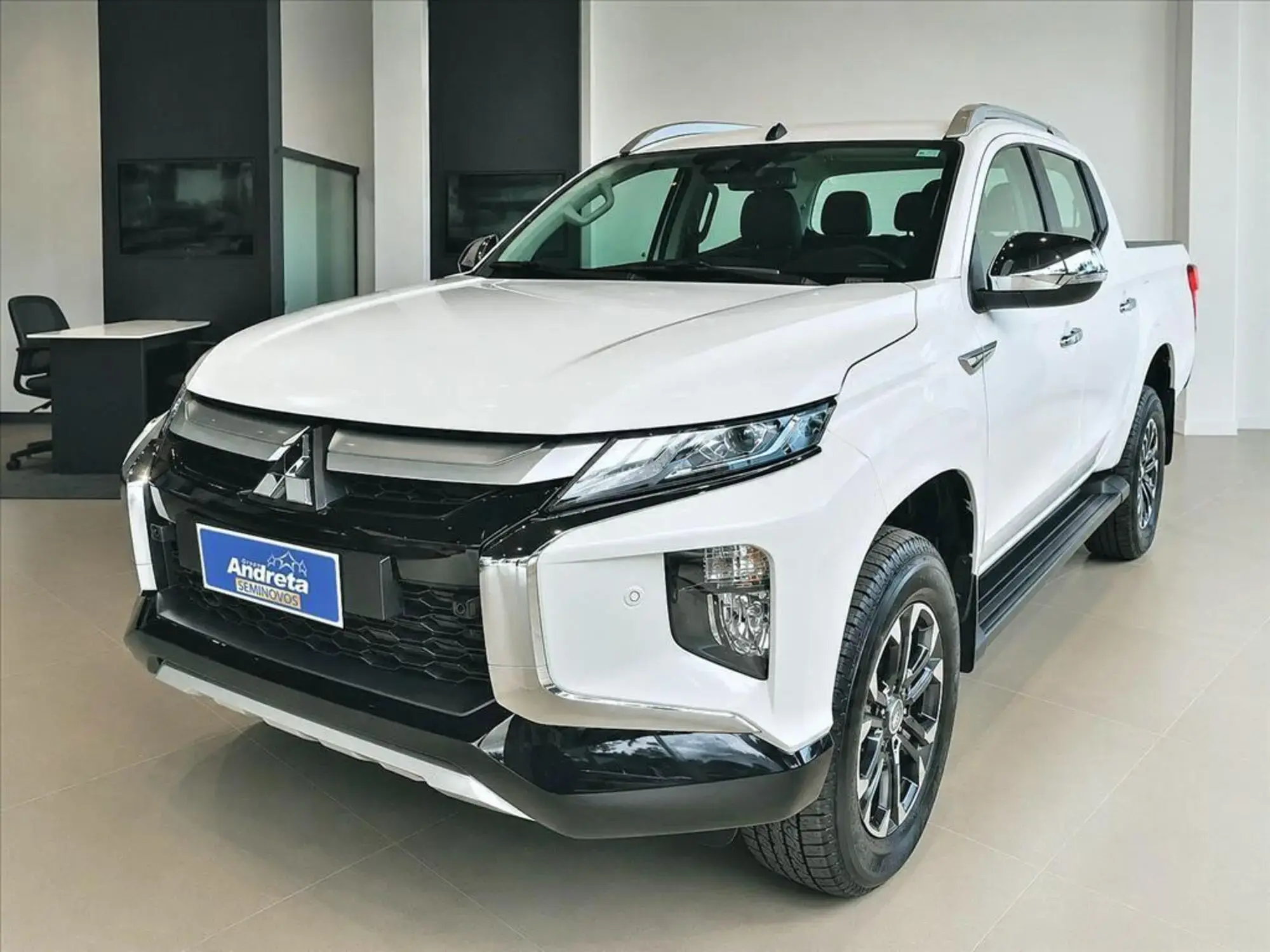 L200 TRITON 2.4 16V TURBO DIESEL SPORT HPE-S CD 4P 4X4 AUTOMÁTICO