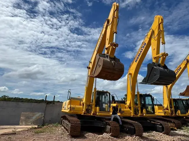 Escavadeira Komatsu PC350LC