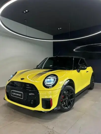 Mini John Cooper Works Cabrio 2.0