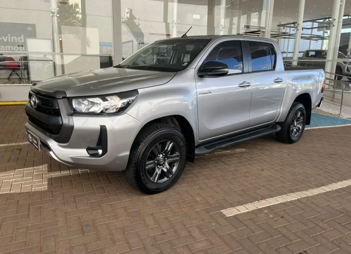 galeria HILUX SR 4X4 2.8
