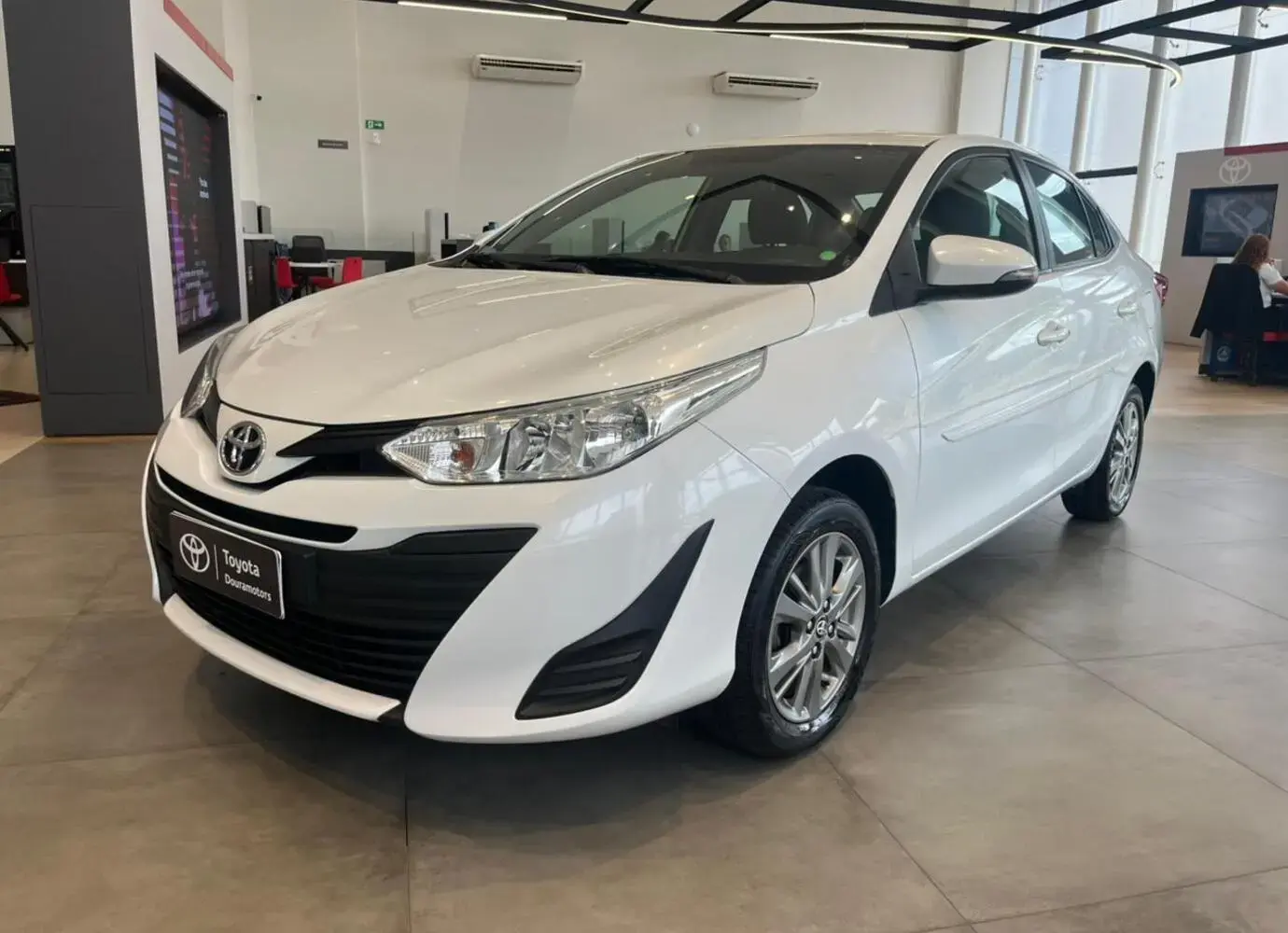 galeria YARIS CONNECT PLUS