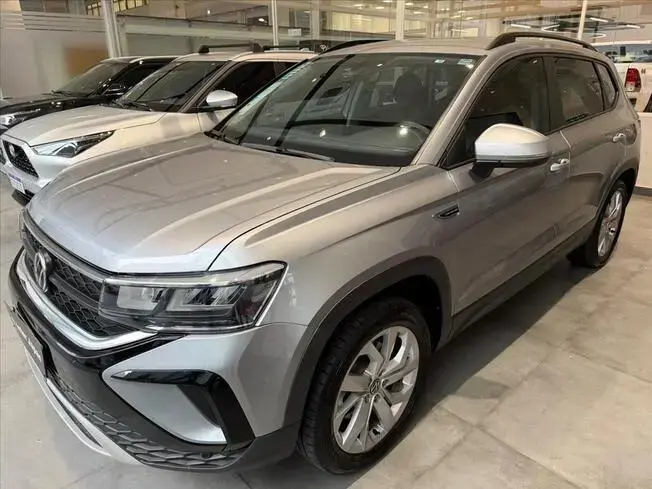 Volkswagen TAOS 1.4 250 TSI TOTAL FLEX COMFORTLINE AUTOMÁTICO