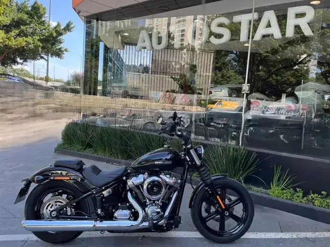 Harley Davidson Street Bob FXBB