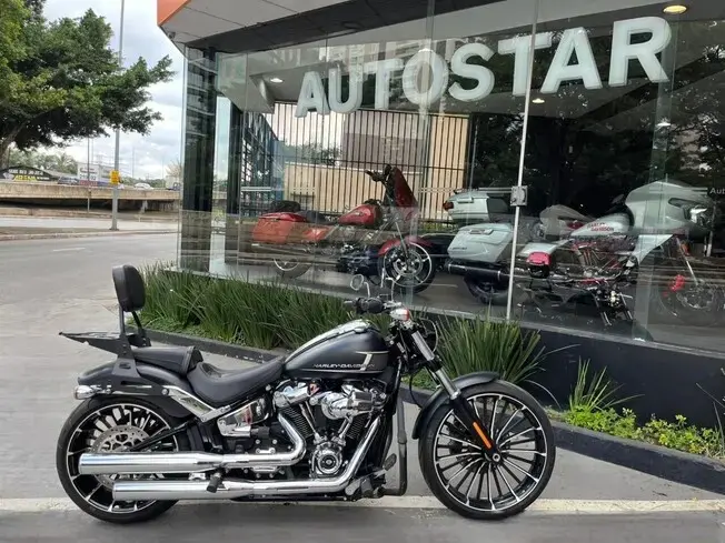 Harley Davidson Breakout 117