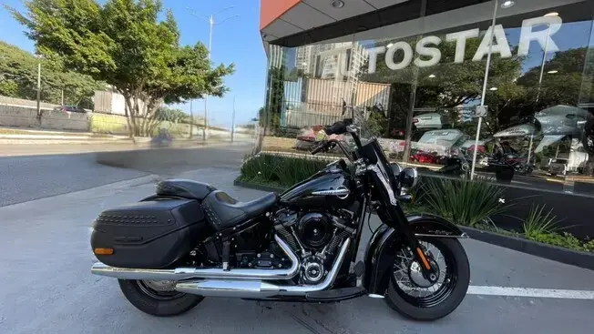 Harley Davidson Heritage CLASSIC FLHC/FLHCS