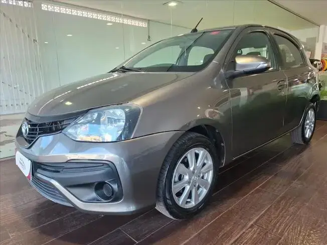 ETIOS 1.5 X PLUS 16V FLEX 4P AUTOMÁTICO