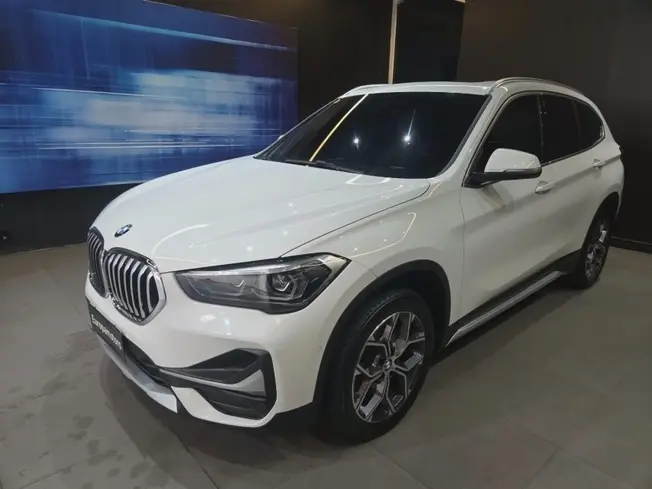 Bmw X1 2.0 16V TURBO ACTIVEFLEX SDRIVE20I X-LINE 4P AUTOMÁTICO
