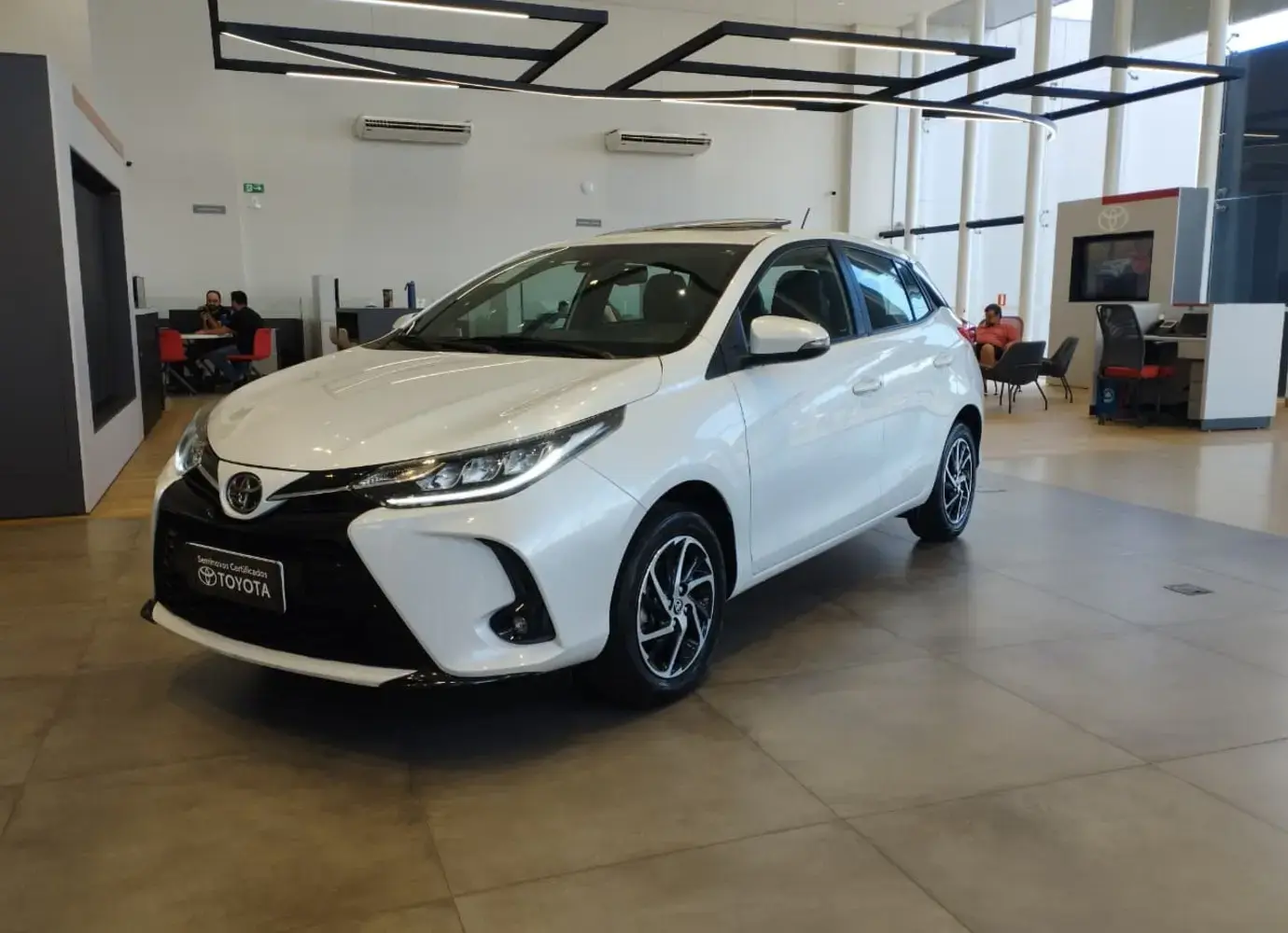 galeria TOYOTA YARIS XLS HATCH