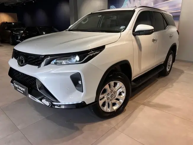 Toyota SW4 SRX Platinum 2.8 Turbodiesel 4x4 (Aut.) (5 Lugares)