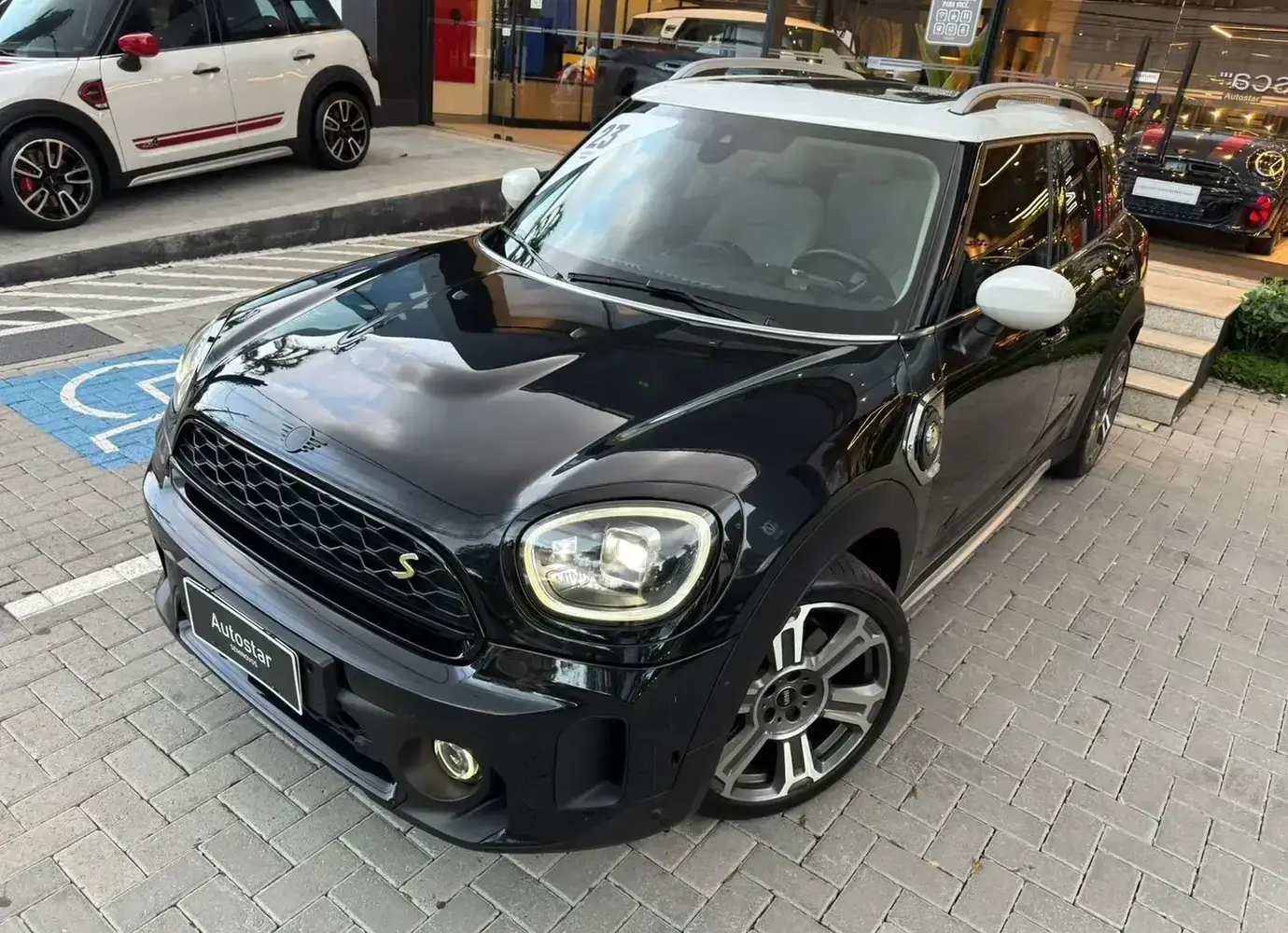 galeria Cooper Countryman