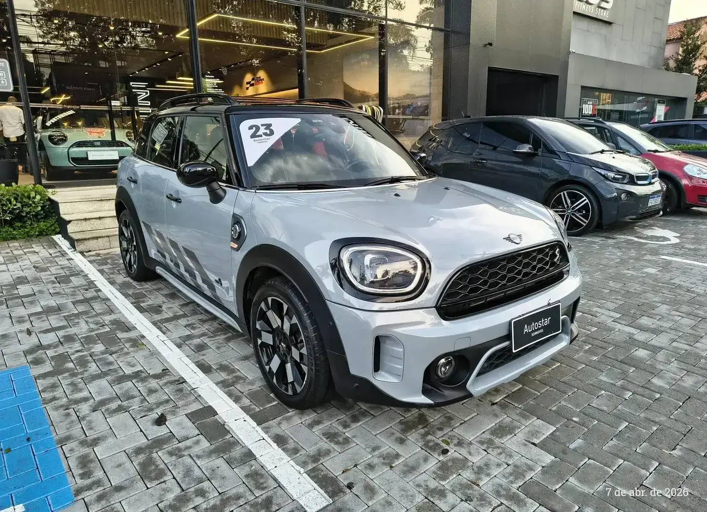 galeria Cooper Countryman