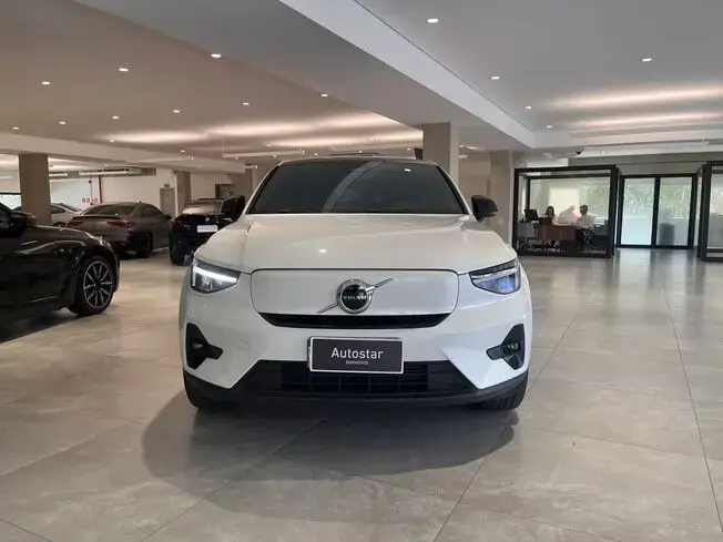 Volvo C40 Recharge Plus (Elétrico)