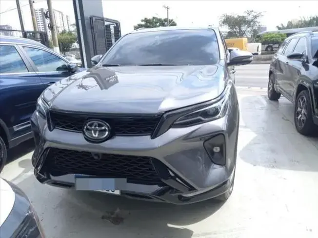 HILUX SW4