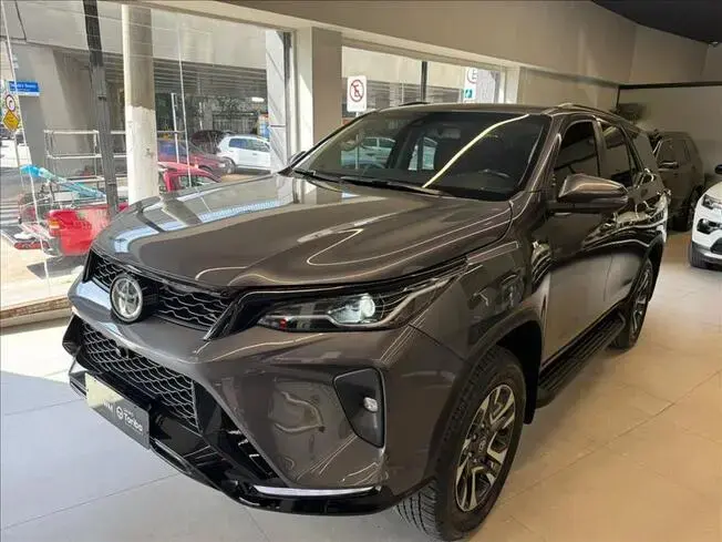 HILUX SW4