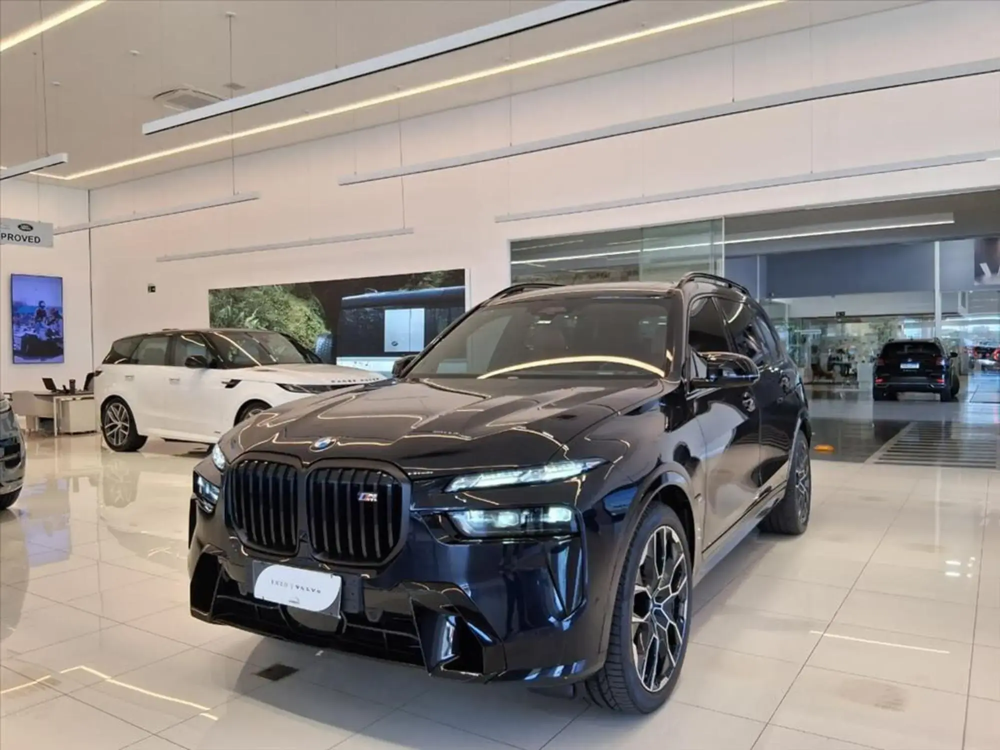 X7 4.4 V8 Gasolina M60I Steptronic