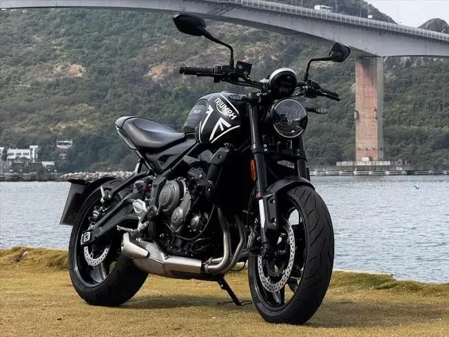 Triumph TRIDENT 660