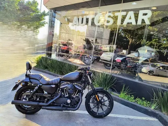 Harley Davidson Xl 883 N IRON