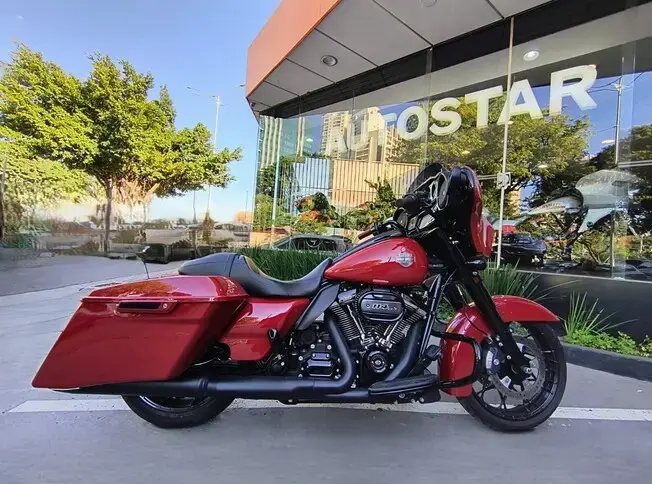 Harley Davidson Street Glide SPECIAL FLHXS