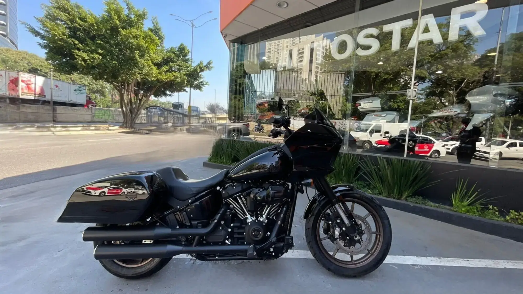 Low Rider ST