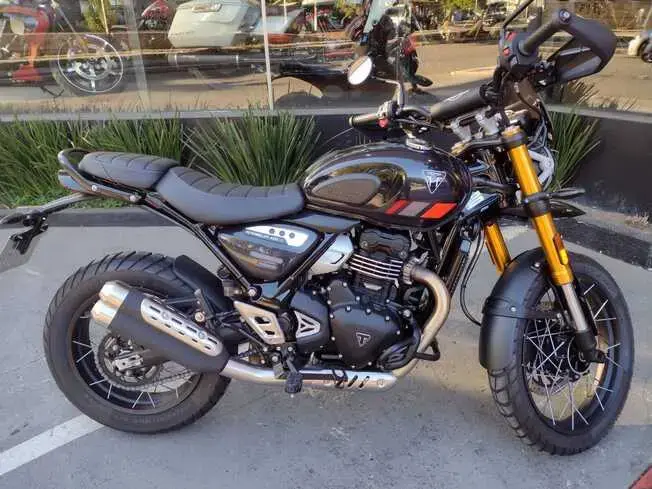 Triumph Scrambler 400 XC ABS
