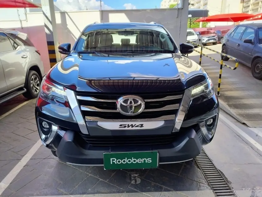 galeria HILUX SW4