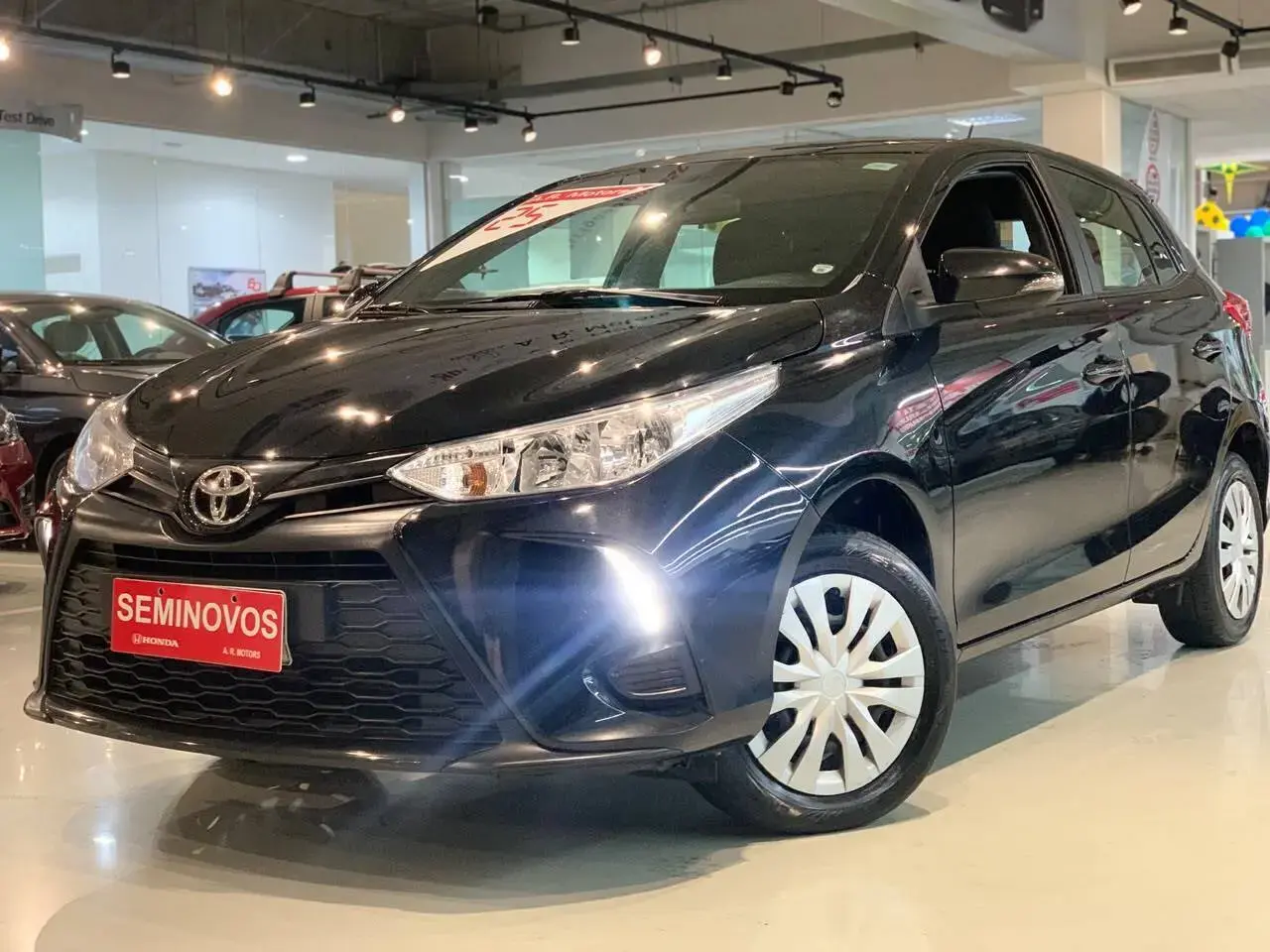 galeria Yaris