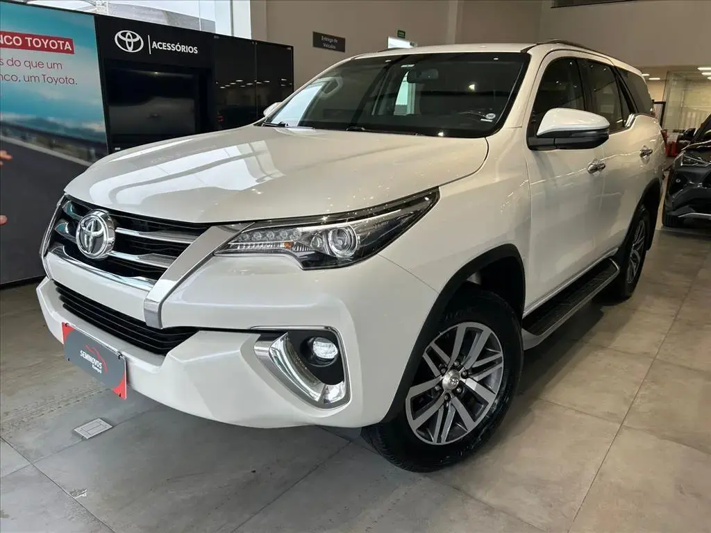 galeria HILUX SW4