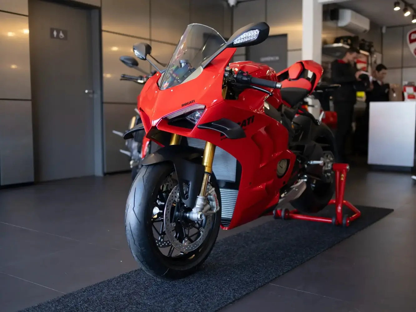 galeria DUCATI PANIGALE V4 S